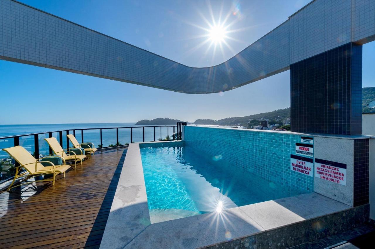 Confortavel Loft Em Condominio Com Piscina ボンビーニャス エクステリア 写真