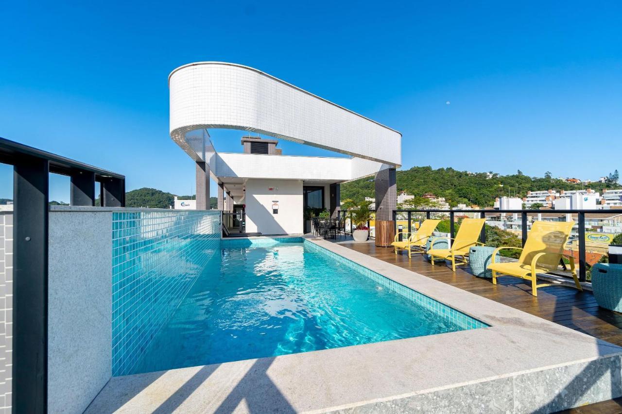 Confortavel Loft Em Condominio Com Piscina ボンビーニャス エクステリア 写真